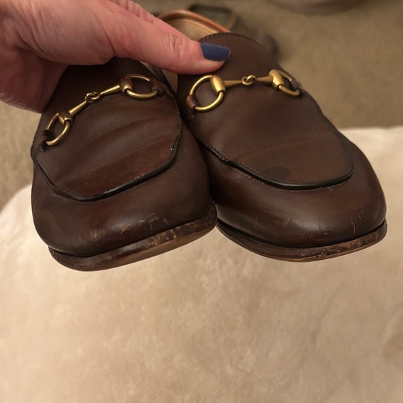 Gucci Brown Leather Loafers with Gold Accents - Picture 5 of 8